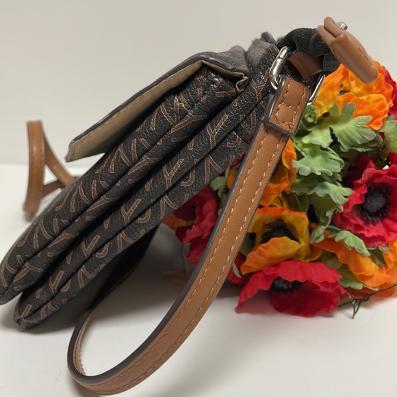 Jones new york women’s brown bag - Picture 10 of 16